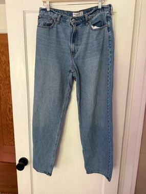 Abercrombie & Fitch Light Blue High-Rise Taper Jeans